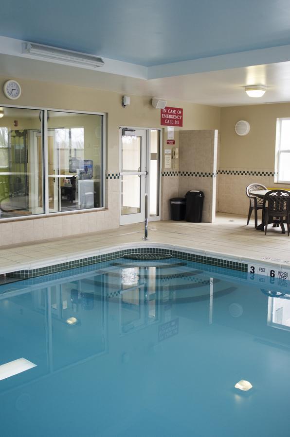 Country Inn & Suites By Radisson, Ithaca, Ny Eksteriør billede